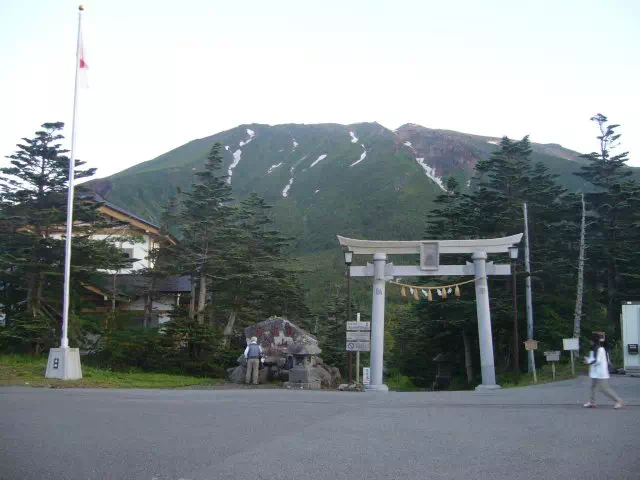 登山口