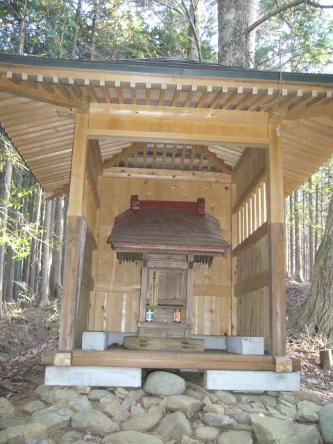 祠