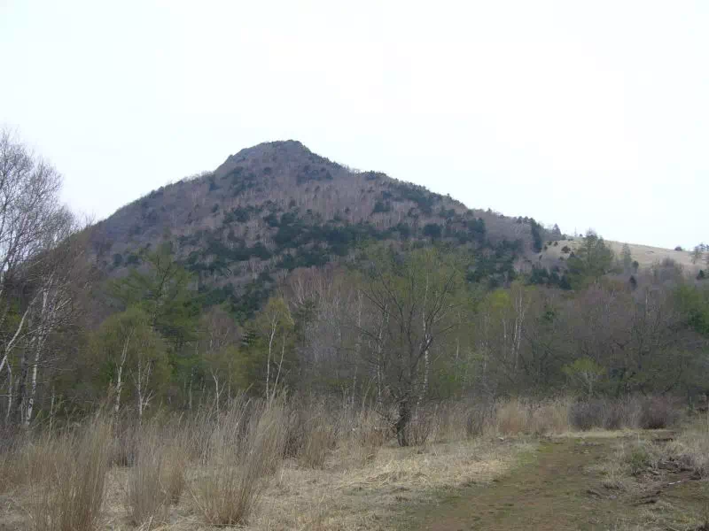 国師ケ原からの乾徳山