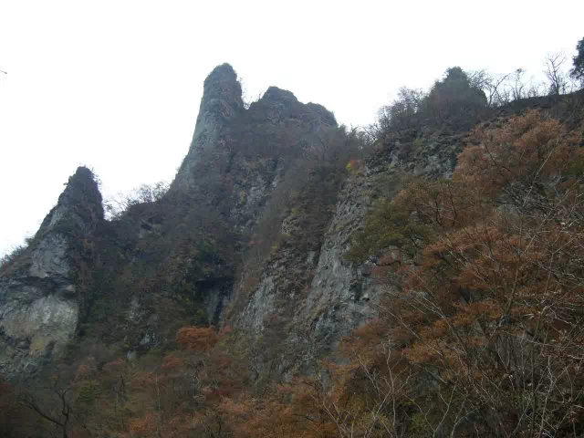 岩峰