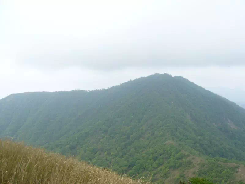 中蒜山から見た上蒜山