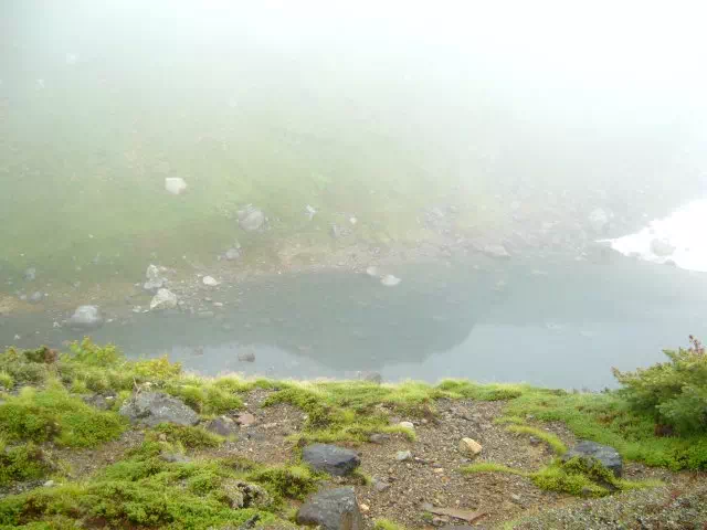 リンドウ池 リンドウ池