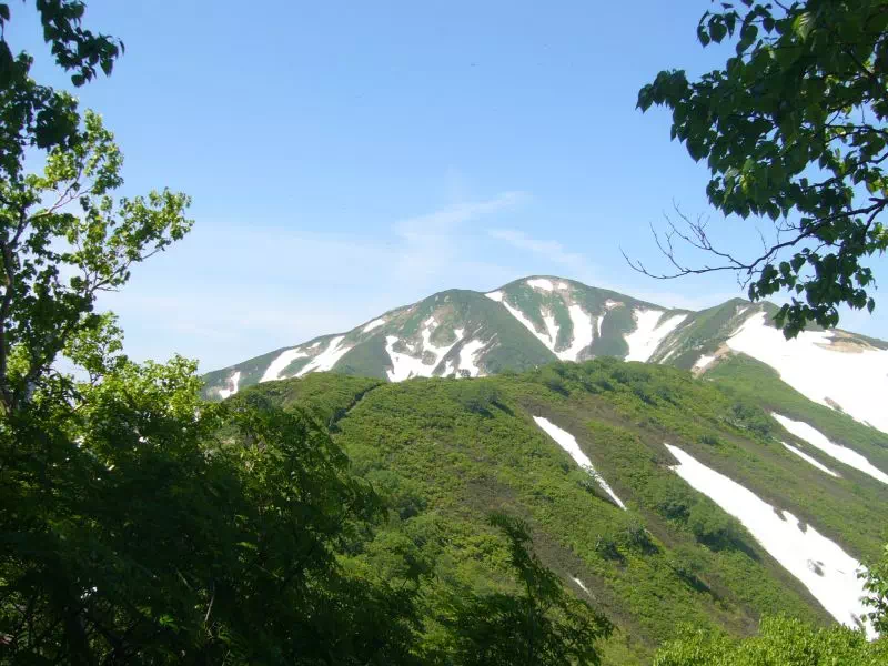 大朝日岳 大朝日岳