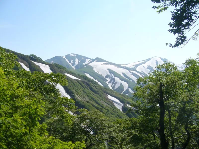 大朝日岳 大朝日岳
