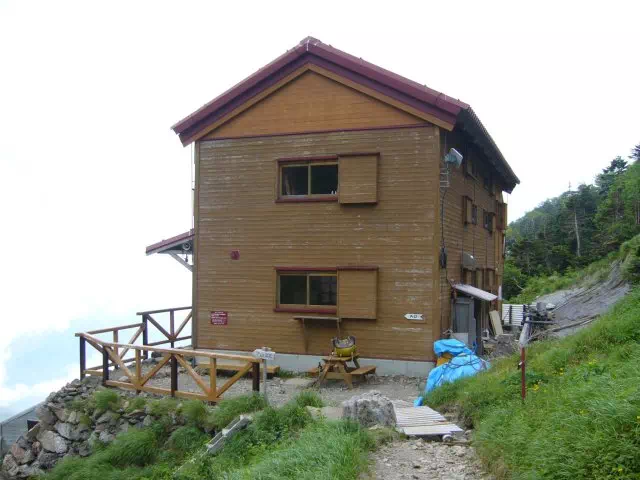 茶臼小屋 茶臼小屋