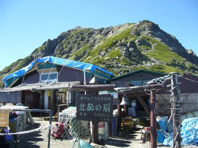 肩の小屋 肩の小屋