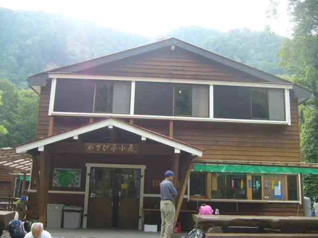 ワサビ平小屋 ワサビ平小屋