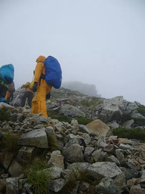 岩稜帯の登り 岩稜帯の登り