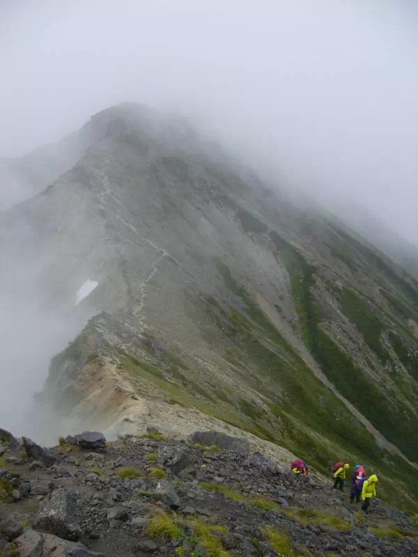 もやの中の鷲羽岳 もやの中の鷲羽岳