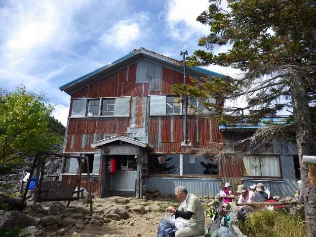 青年小屋 青年小屋