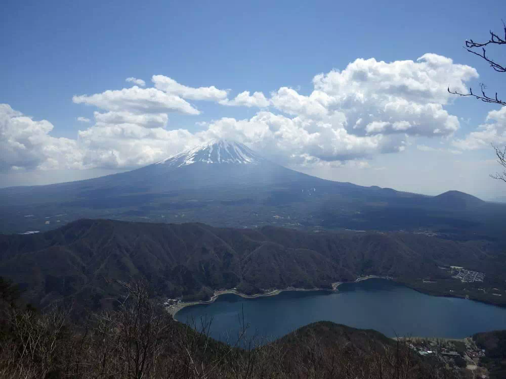 十二ケ岳山頂からの富士 十二ケ岳山頂からの富士
