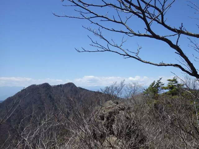 鬼ケ岳 鬼ケ岳