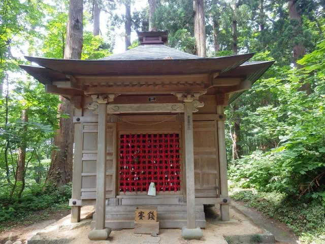 埴山姫神社 埴山姫神社