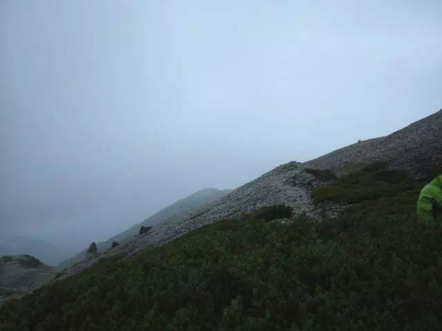 稜線下り 稜線下り