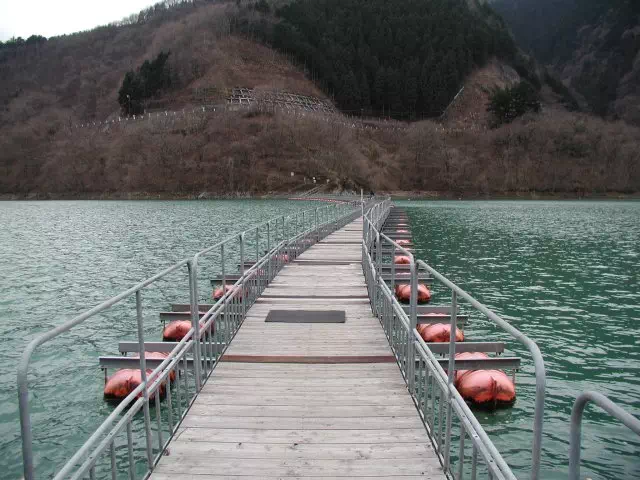 浮き橋