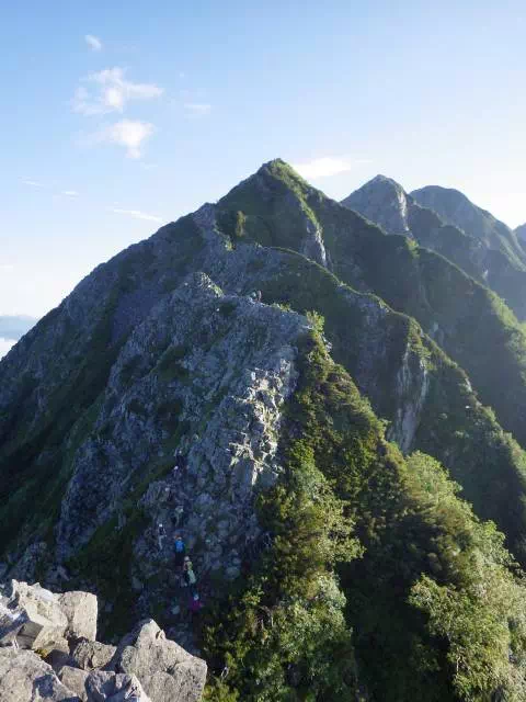 岩場の道 岩場の道