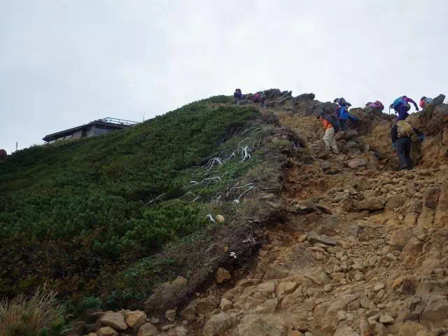 赤岳への登り