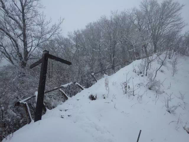 二十六夜山登山口