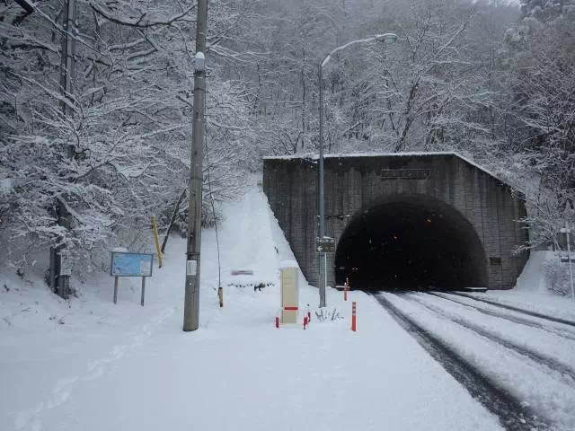 道坂トンネル