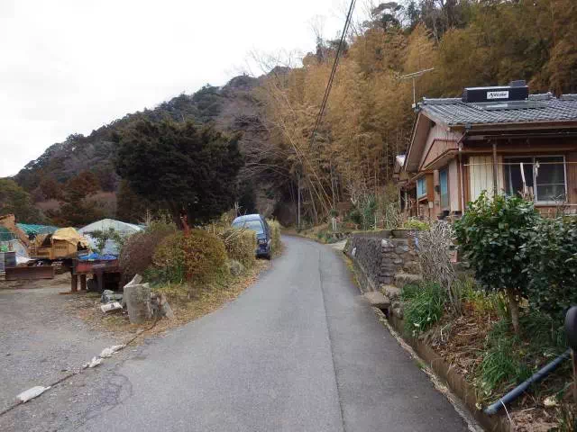 金山ダムバス停