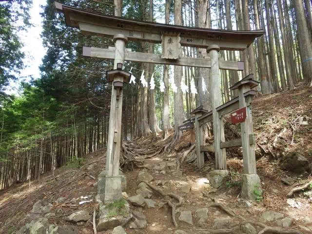 奥宮鳥居 奥宮鳥居