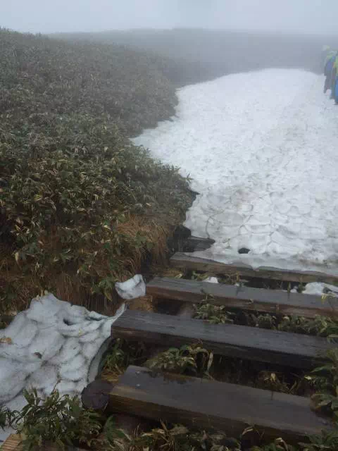 雪渓横断 雪渓横断