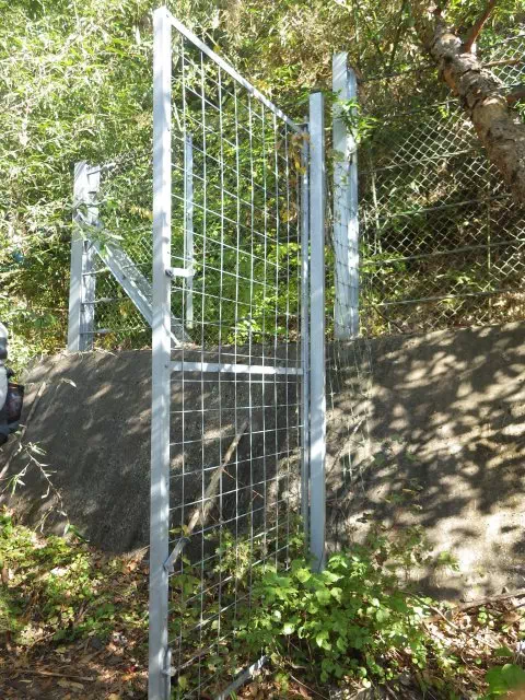 鹿よけゲート