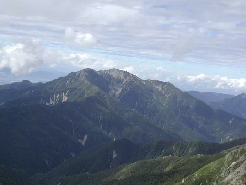 間ノ岳から仙丈岳 間ノ岳から仙丈岳