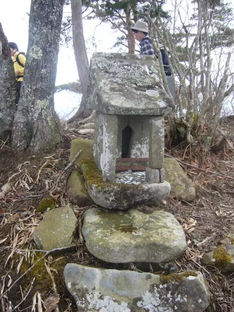 蛾ケ岳山頂祠 蛾ケ岳山頂祠